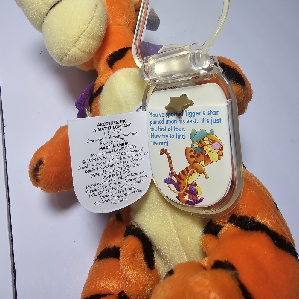Lot Of 2 Tigger Plush Toy Set - Orange and Brown - Picture 9 of 11